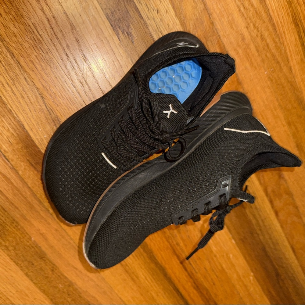 FLUX FOOTWEAR Adapt Runner Women’s size 6.5